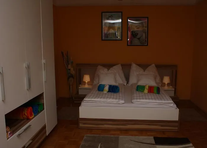 Highland Apartment *